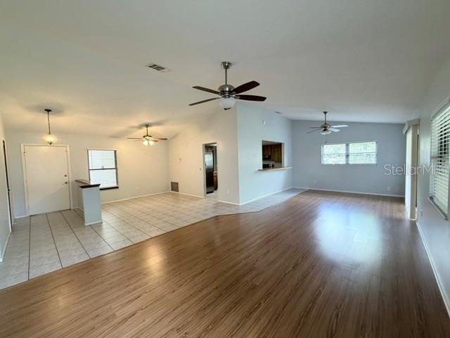 Building Photo - 298 Quail Ct