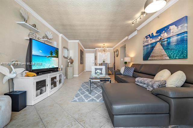Building Photo - 2501 S Ocean Dr