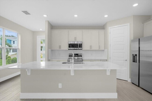 Building Photo - 7818 Spectrum Dr