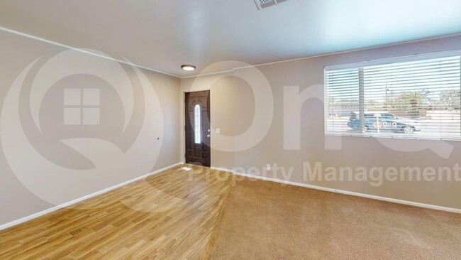 Building Photo - 826 S Sarnoff Dr