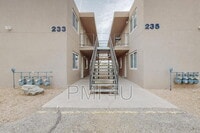 Building Photo - 235 Tennessee St NE