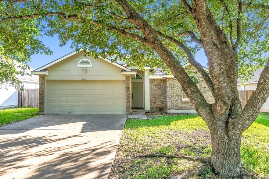 Primary Photo - 3715 Westfield Dr