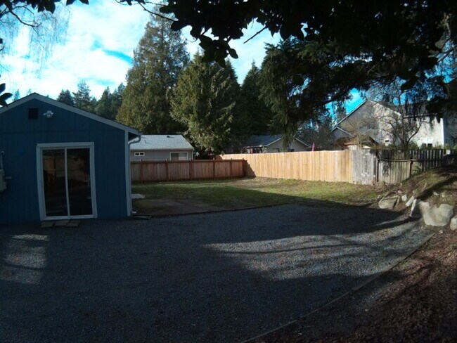 Building Photo - 15010 26th Ave NE