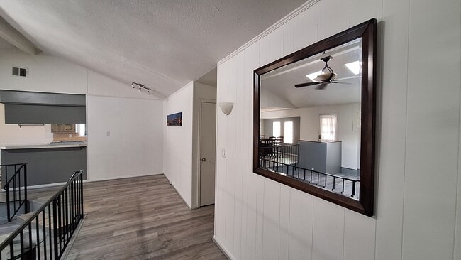 Building Photo - 175 Upper Colorado Dr