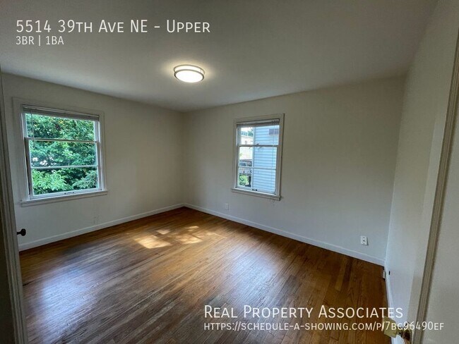 Building Photo - 5514 39th Ave NE