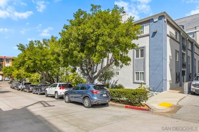 Building Photo - 1756 Essex St