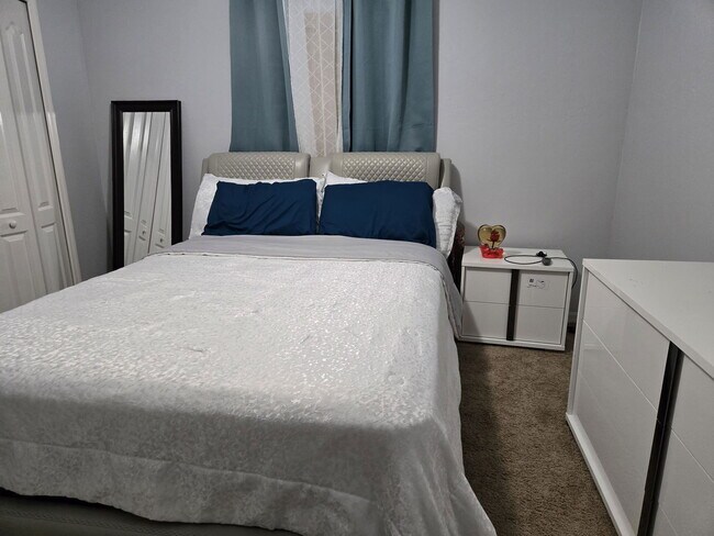 Building Photo - Northwest 20th Place, Cape Coral, FL 33993...