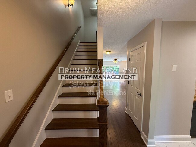 Building Photo - 10427 Raven Brook Ln