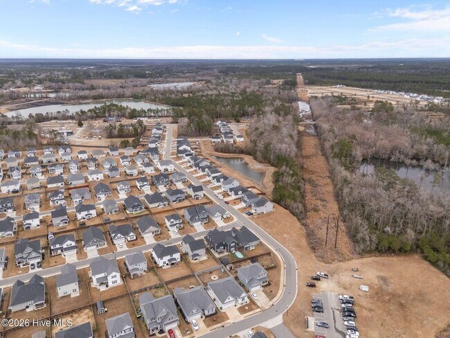 Building Photo - 3 Bed 2 Bath Unfurnished Single Family Home