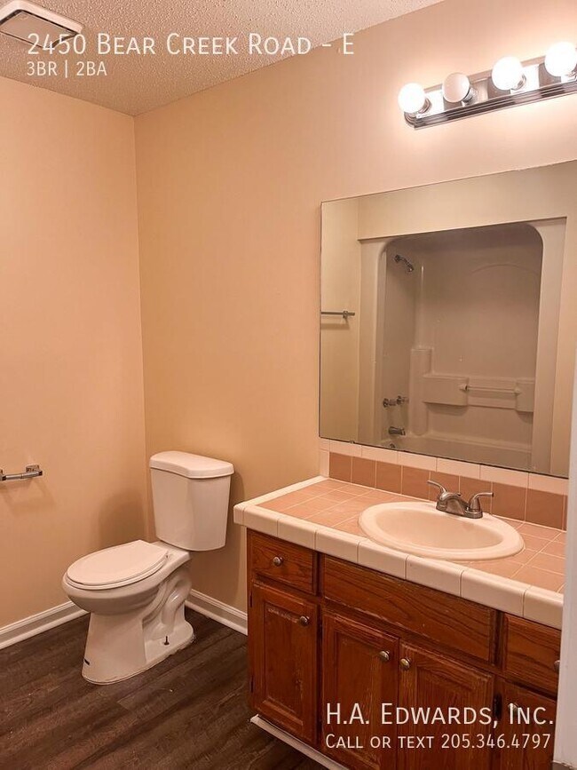 Building Photo - 2450 Bear Creek Rd