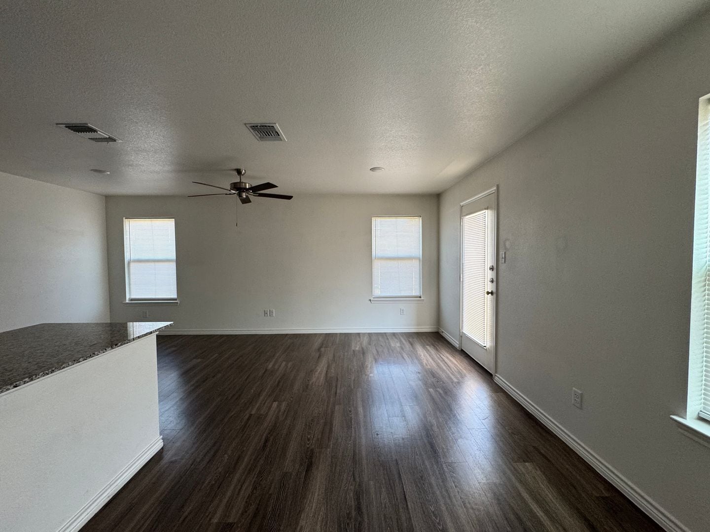 Building Photo - 301 Agua Chiquita Ct