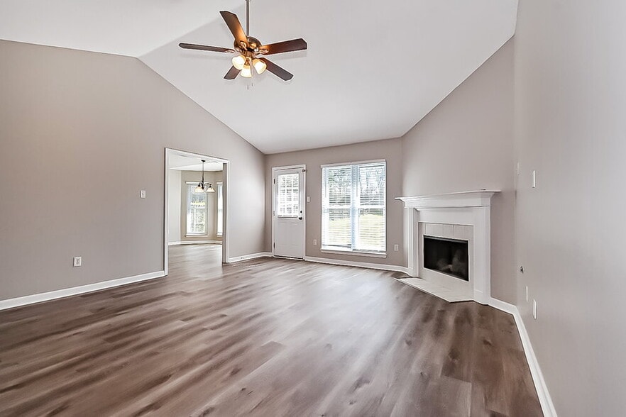 Building Photo - 1670 Timber Creek Dr