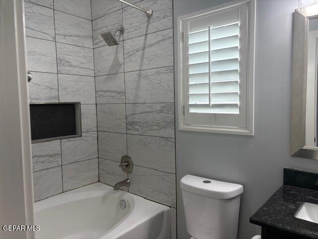 Building Photo - 13130 Emerald Isle St