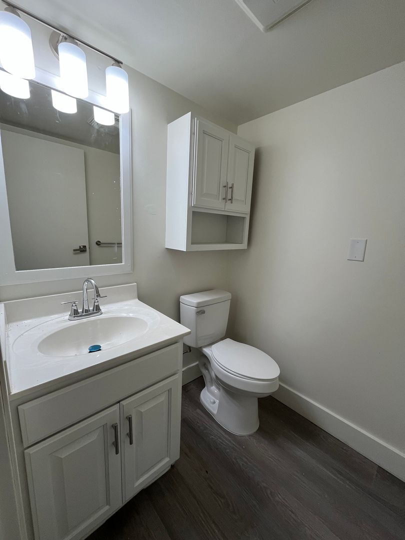 Building Photo - 7290 W Dean Rd