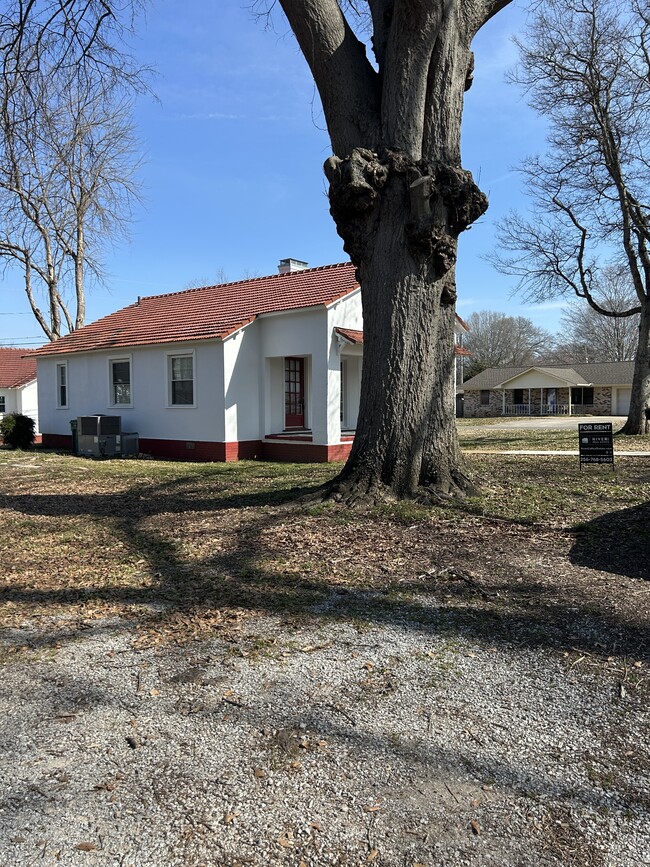 Building Photo - 108 Norris Cir