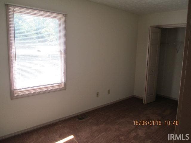 Building Photo - 1302 S Hickory Grove Ln