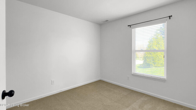 Building Photo - 17013 Green Crest Ln