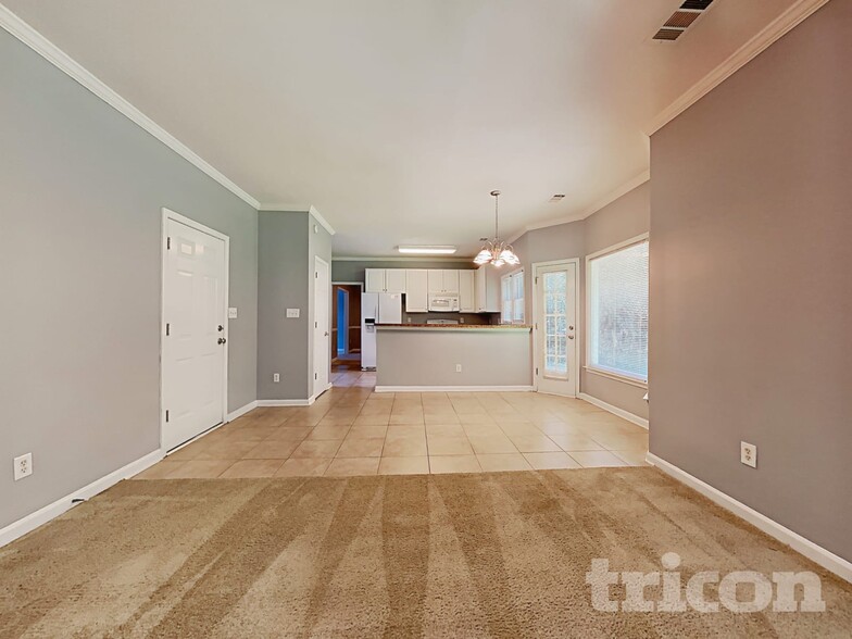 Building Photo - 2674 Calumet Farm Ln