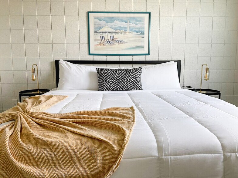 Building Photo - 2515 Burnet Ave