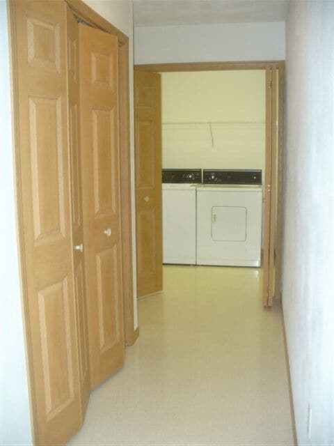 Building Photo - 273 Christy St