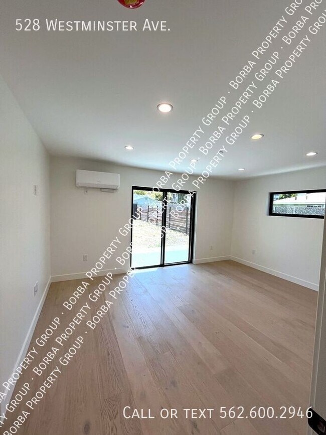 Building Photo - 528 Westminster Ave