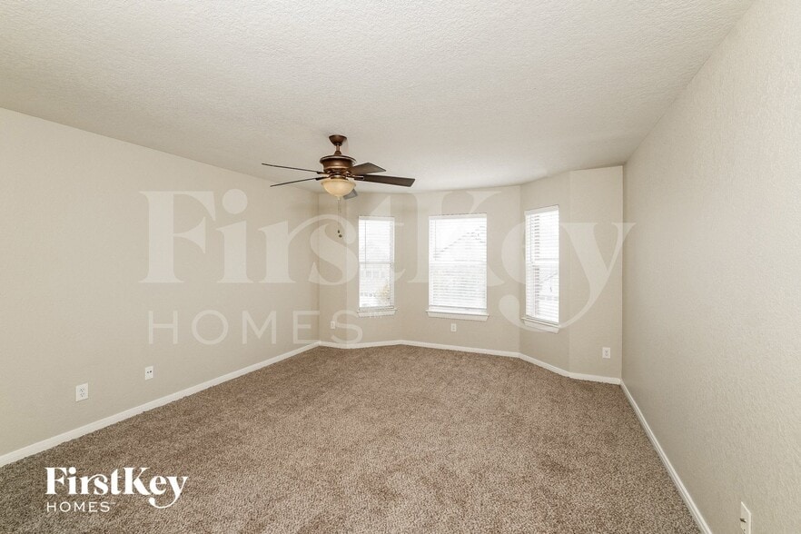 Building Photo - 851 Quitman Oak