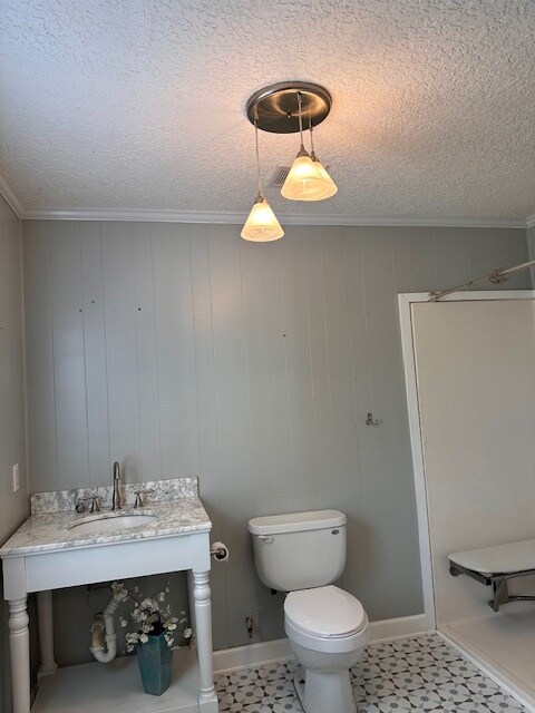 Building Photo - 135 Palmera Ln