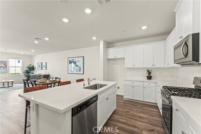 Building Photo - 4281 S Hermosa Paseo