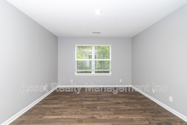 Building Photo - 1614 River Poppy Road