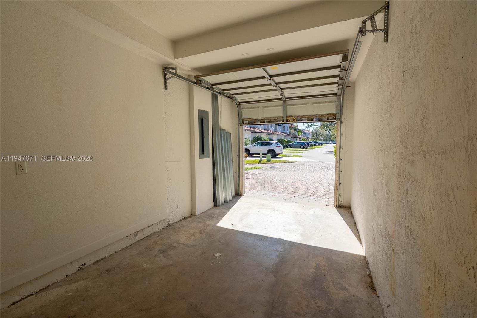 Building Photo - 11851 SW 80th Ter