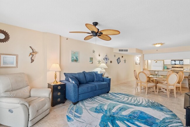 Building Photo - 1086 N Ocean Blvd