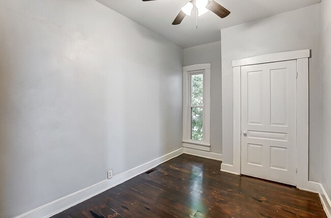 Building Photo - 3 Bed In Dayton- MOVE IN SPECIAL! Third Month Free!