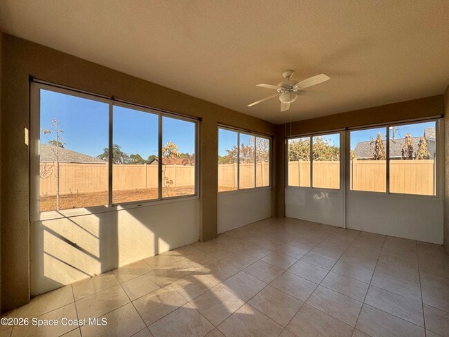 Building Photo - 181 Del Monte St NE