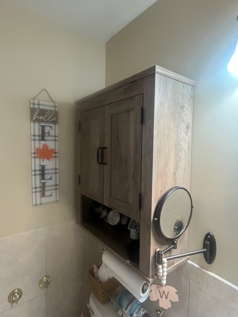 Building Photo - 235 Frankfort Ave