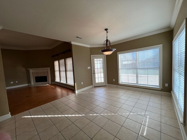 Building Photo - Pelican Crossing