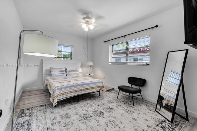 Building Photo - 1510 Normandy Dr