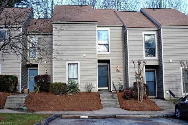 Primary Photo - 309 Village Ln