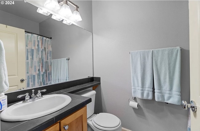 Building Photo - Welcome to this charming 2-bedroom, 2.5-bathroom home located in the desirable area of Sherwood W...