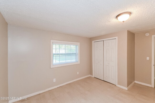 Building Photo - 10655 Tulsa Rd