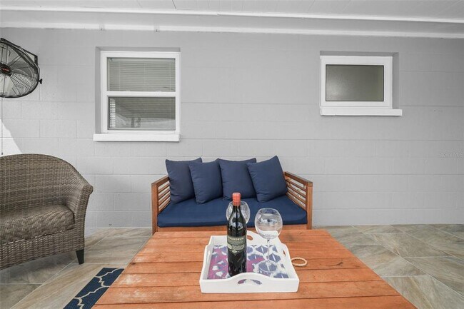 Building Photo - 13704 Veronica Dr