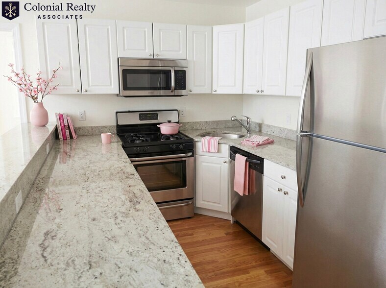 Building Photo - 60 Egmont St