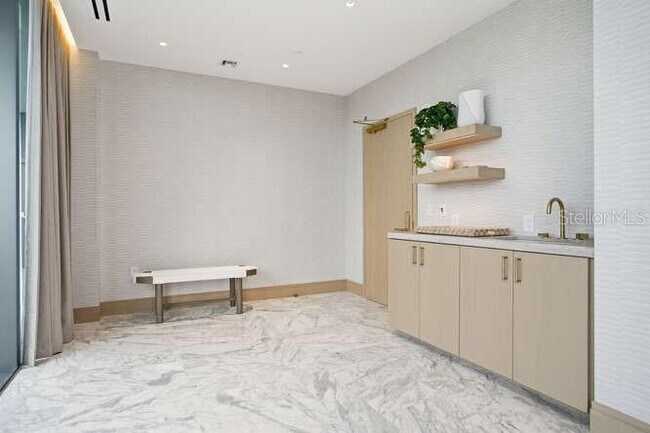 Building Photo - 3015 S Ysabella Ave