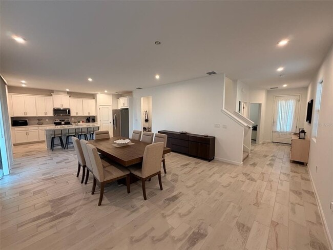 Building Photo - 2700 Sweet Acacia Dr