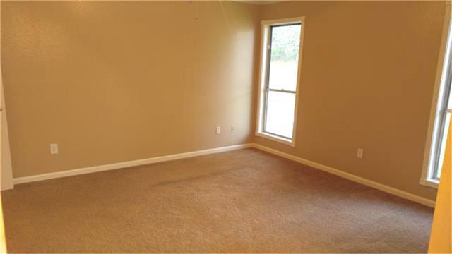 Building Photo - 2704 Orion Dr