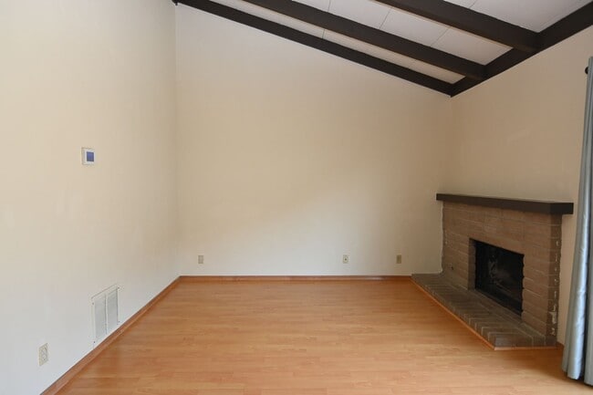 Building Photo - 1355 Sage Hen Way