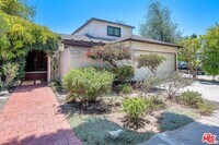Building Photo - 11472 Diller Ave