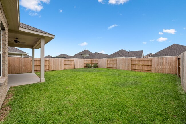 Building Photo - 21635 Coral Mist Dr