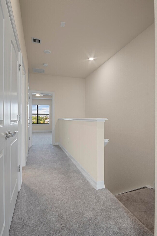 Building Photo - 4837 Chantilly Rd