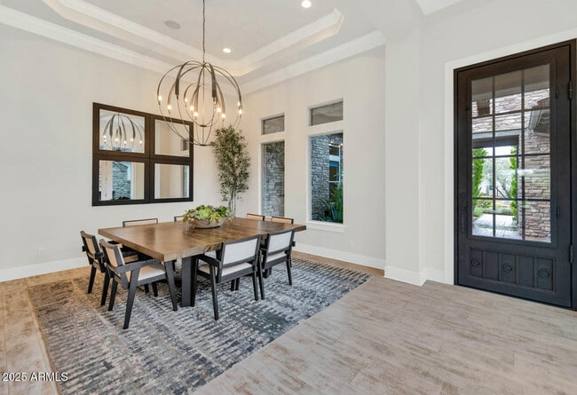 Building Photo - 5413 E Juniper Cyn Dr