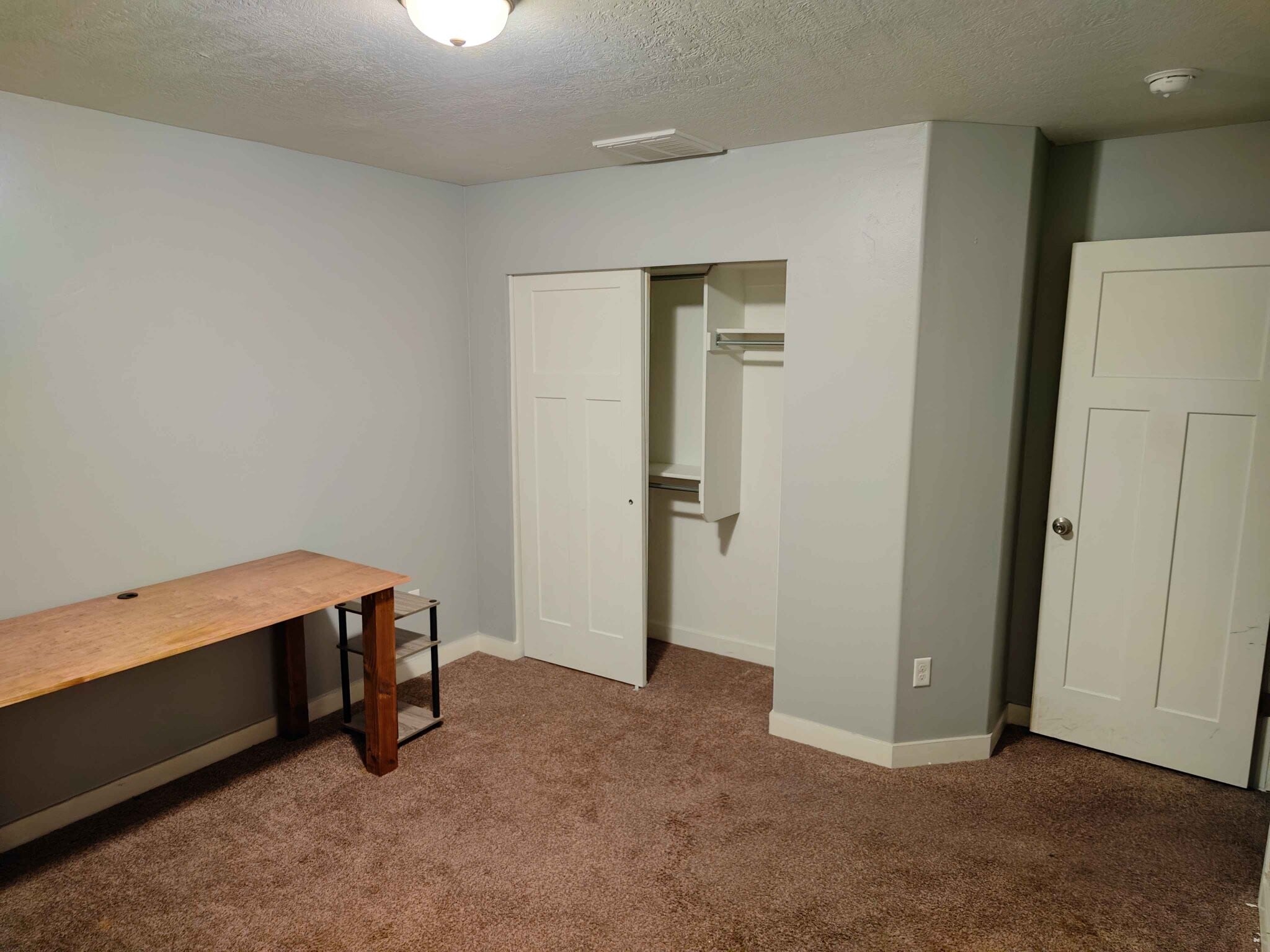 Building Photo - 497 E Rue Hugo